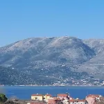 Вилла Averto